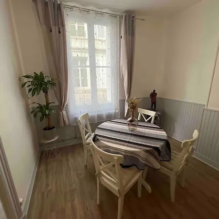 T3 En Plein Centre-ville Chatellerault, Appartement Châtellerault